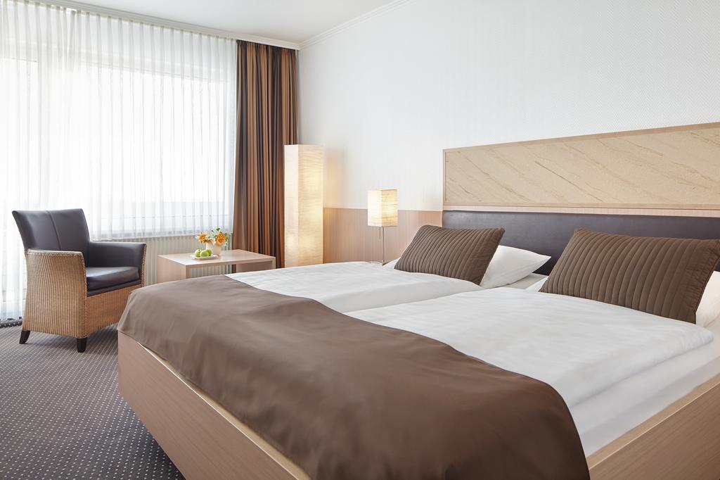 Nordica Hotel Friesenhof Бюзум Экстерьер фото