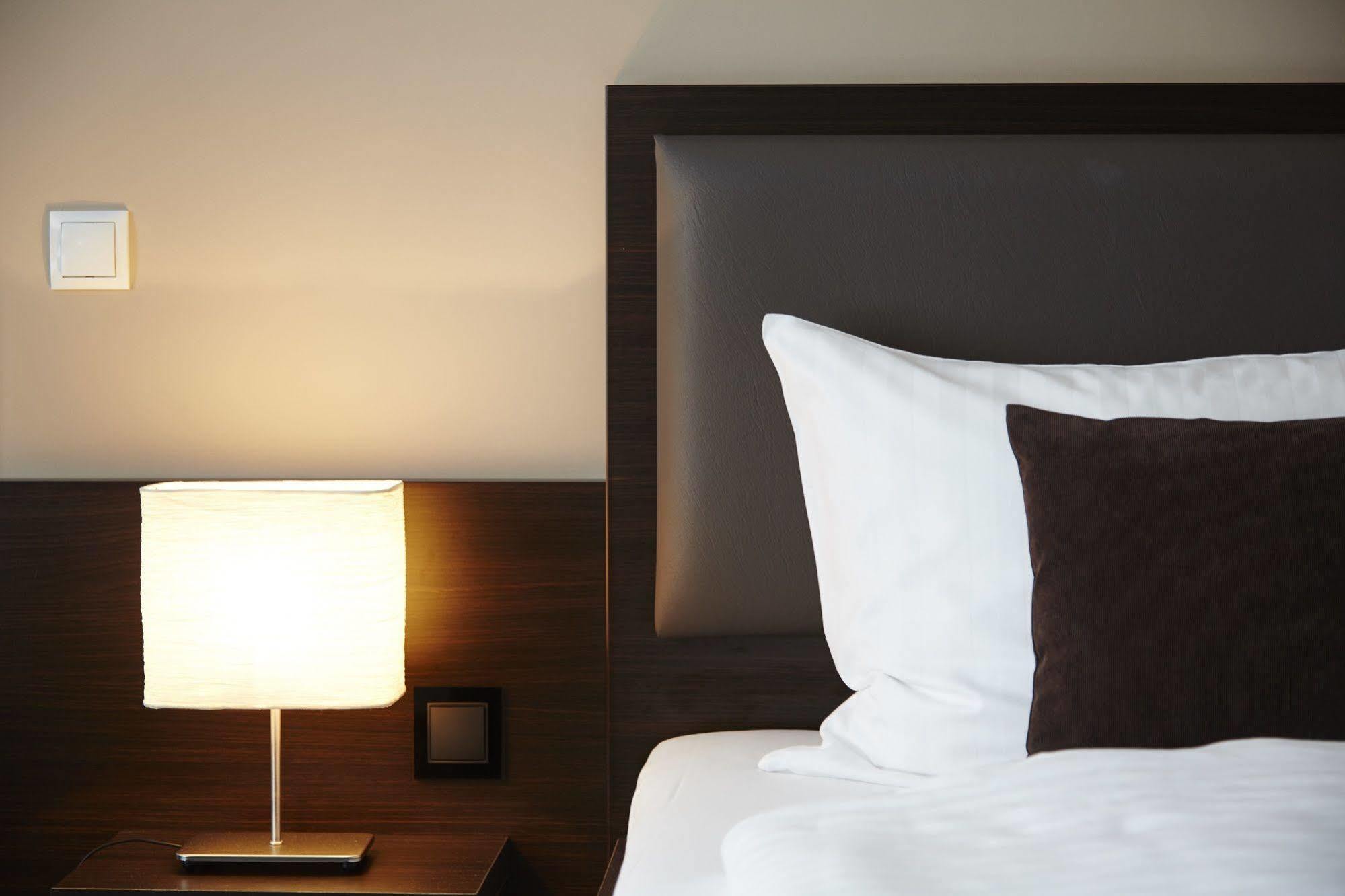 Nordica Hotel Friesenhof Бюзум Экстерьер фото