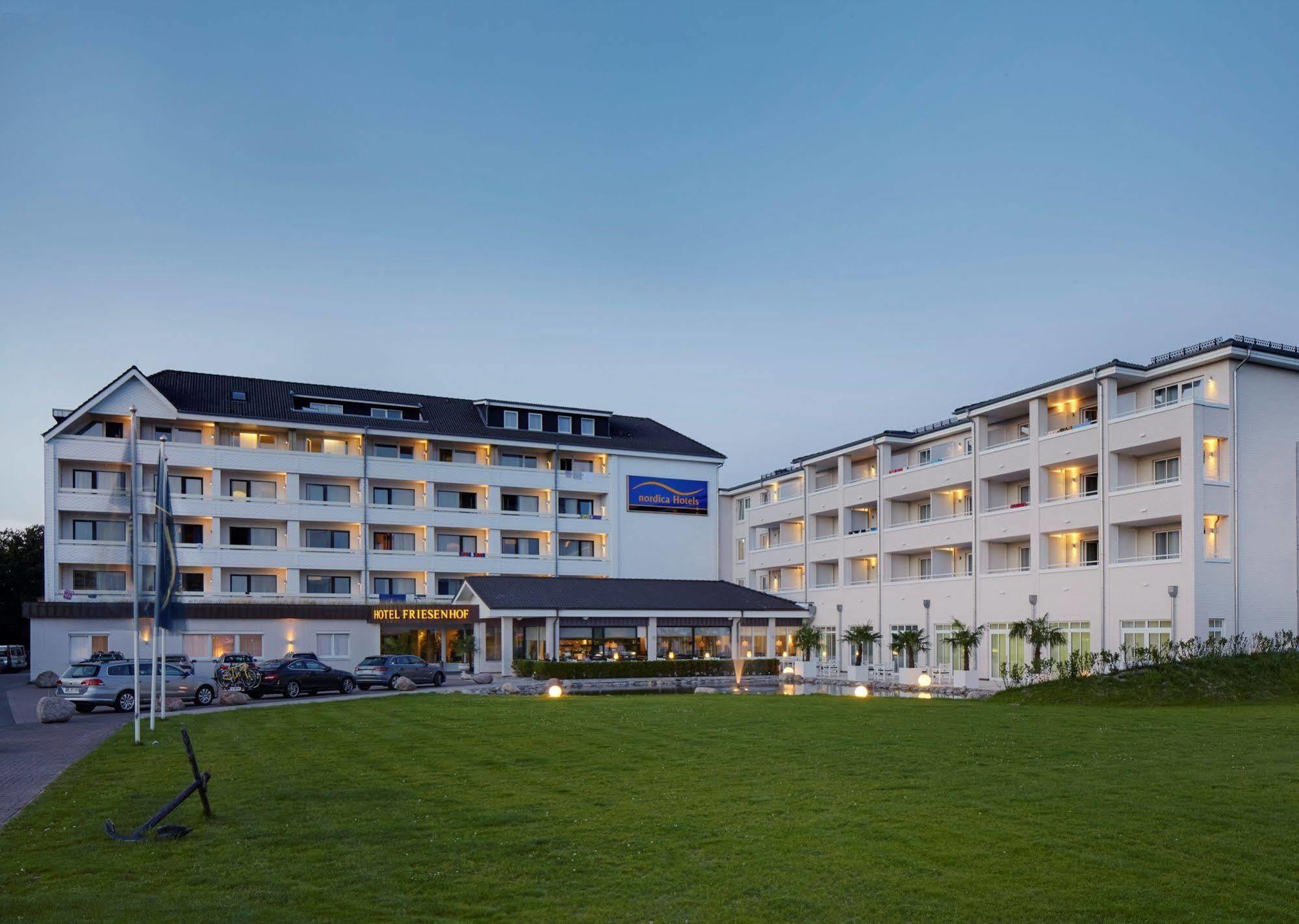 Nordica Hotel Friesenhof Бюзум Экстерьер фото